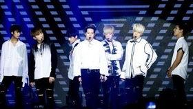 娱乐星光云 黄立行,星光熠熠，娱乐界璀璨星辰